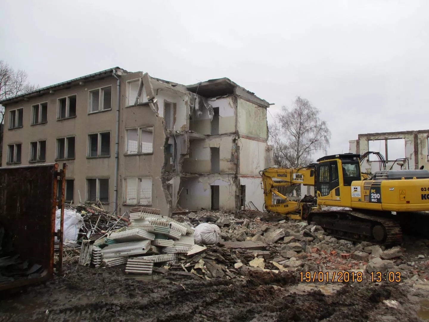 Abriss Lehrlingswohnheim Merkers